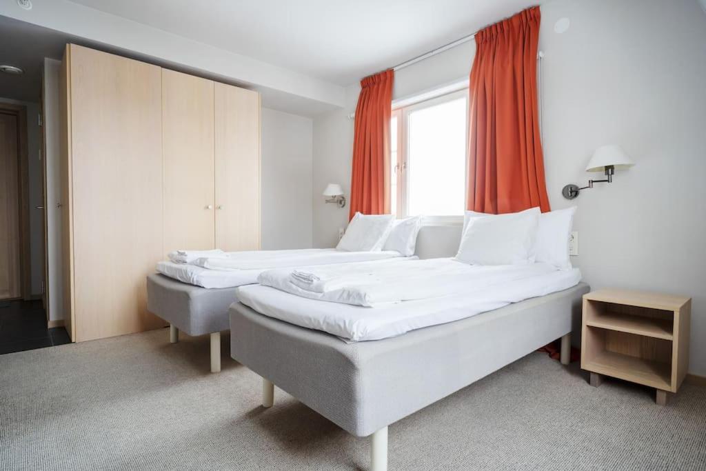 Tott Studios Are Room photo